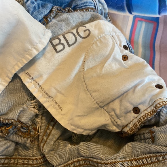 Clean, light blue - Picture 2 of 2